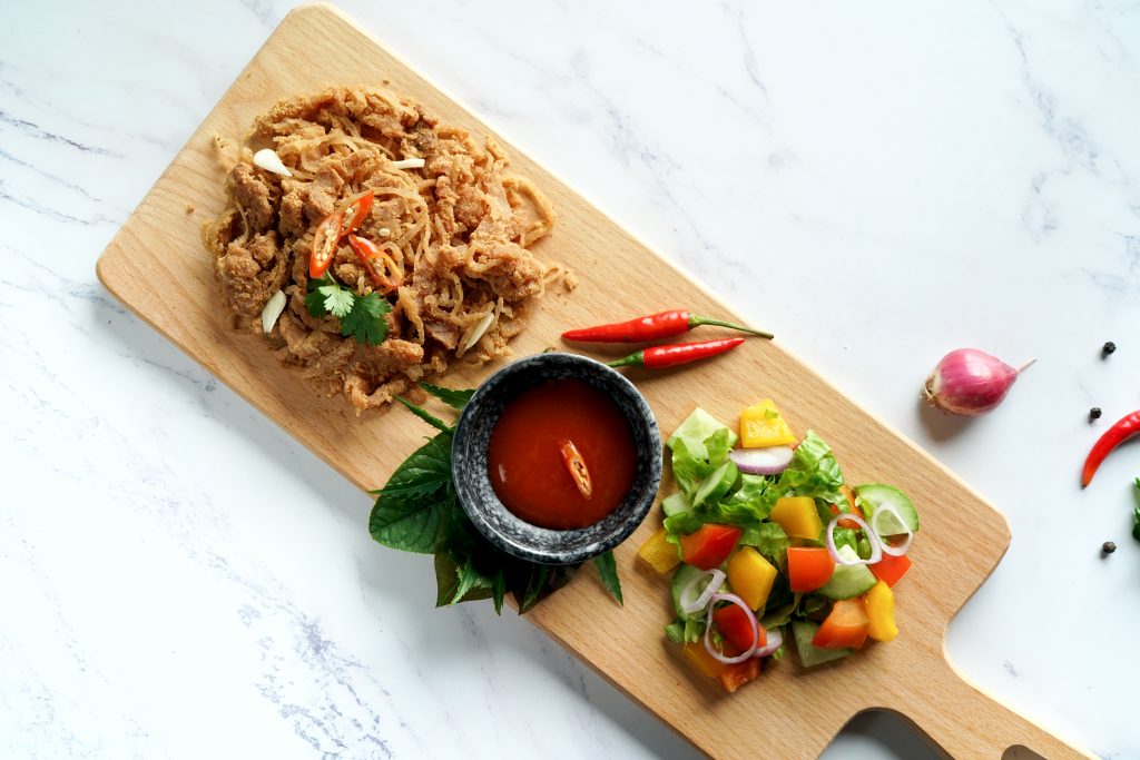 Cách ăn thịt chua ngon, đậm vị ai cũng ghiền