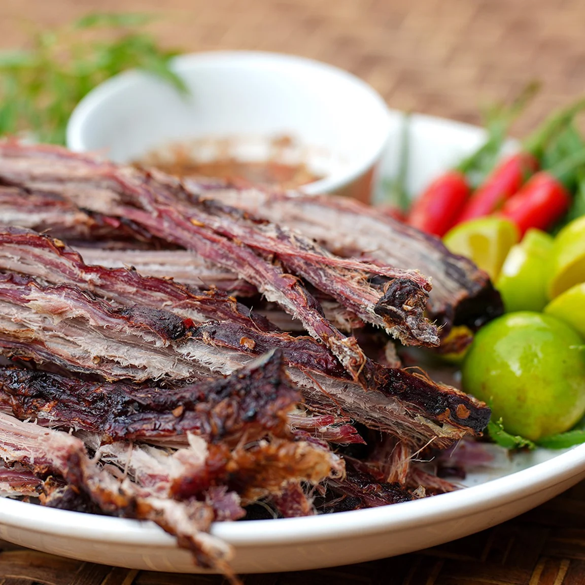 Bà bầu ăn thịt trâu gác bếp được không?