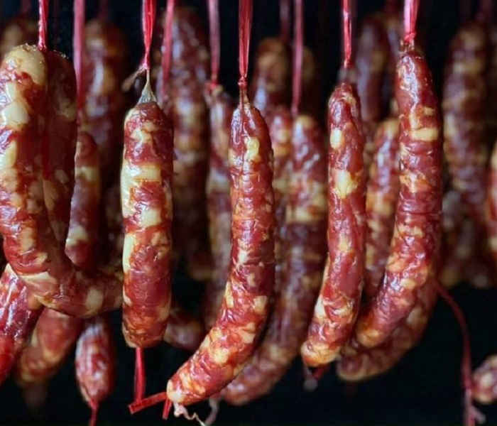 lạp xưởng Tây Bắc