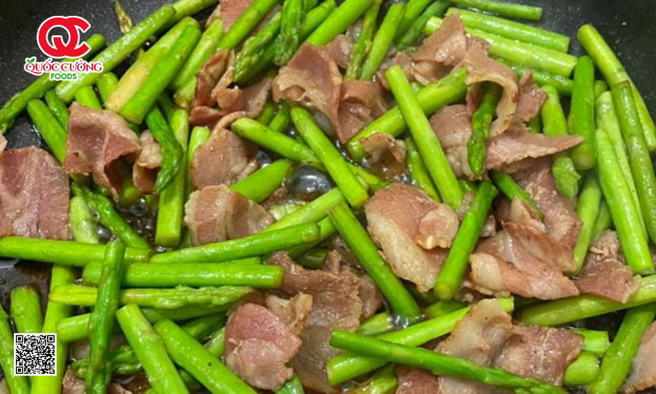 Đậu đũa xào thịt hun khói